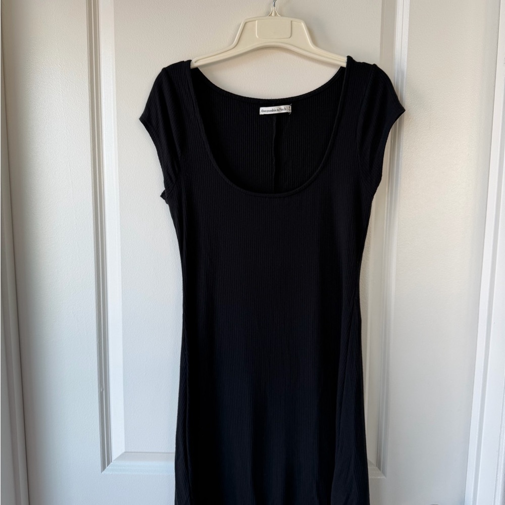 Abercrombie & Fitch Black Ribbed Dress Size M